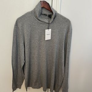 Theory funnel tee. (Air cashmere)